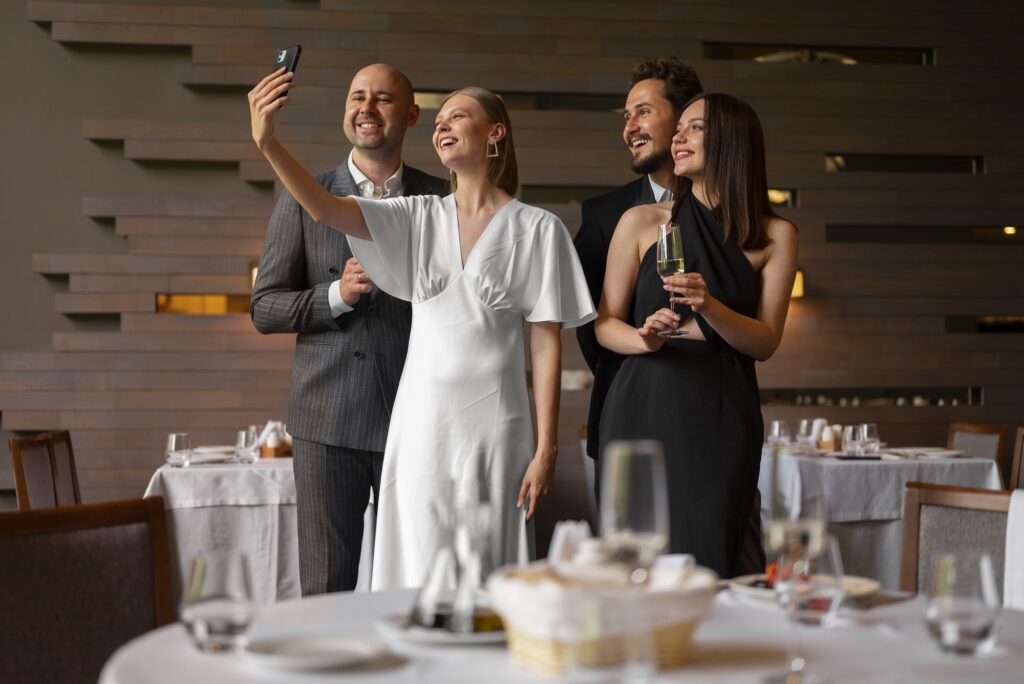 Eleganckie bankietowe przyjęcie dla VIP-ów z wyśmienitym cateringiem i dyskretną obsługą